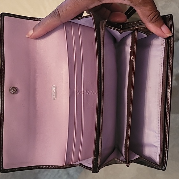 Rare Wallet - Picture 3 of 3
